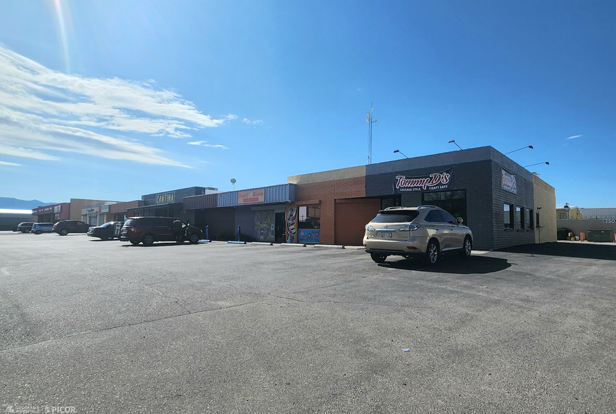 8060 E 22nd St, Tucson, AZ for lease - Building Photo - Image 1 of 4