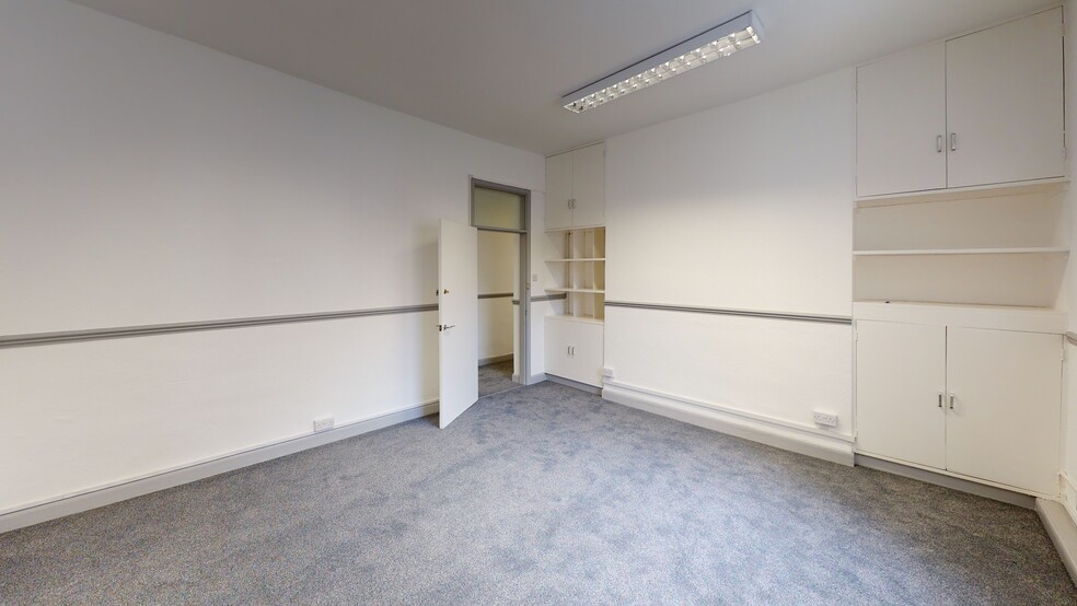 King St, Leicester for lease - Matterport 3D Scan - Image 2 of 19