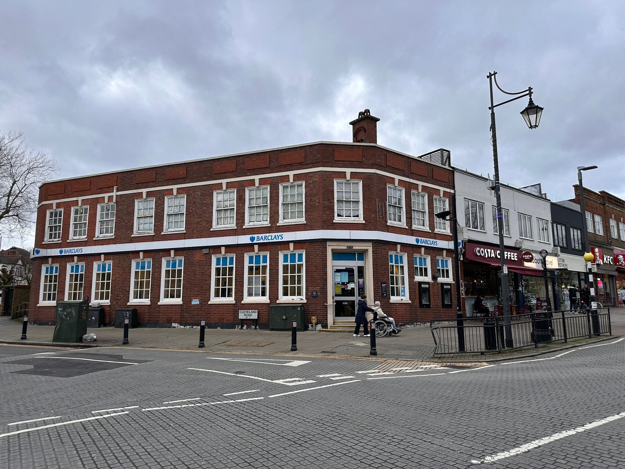 130 George Ln, London for lease Primary Photo- Image 1 of 7