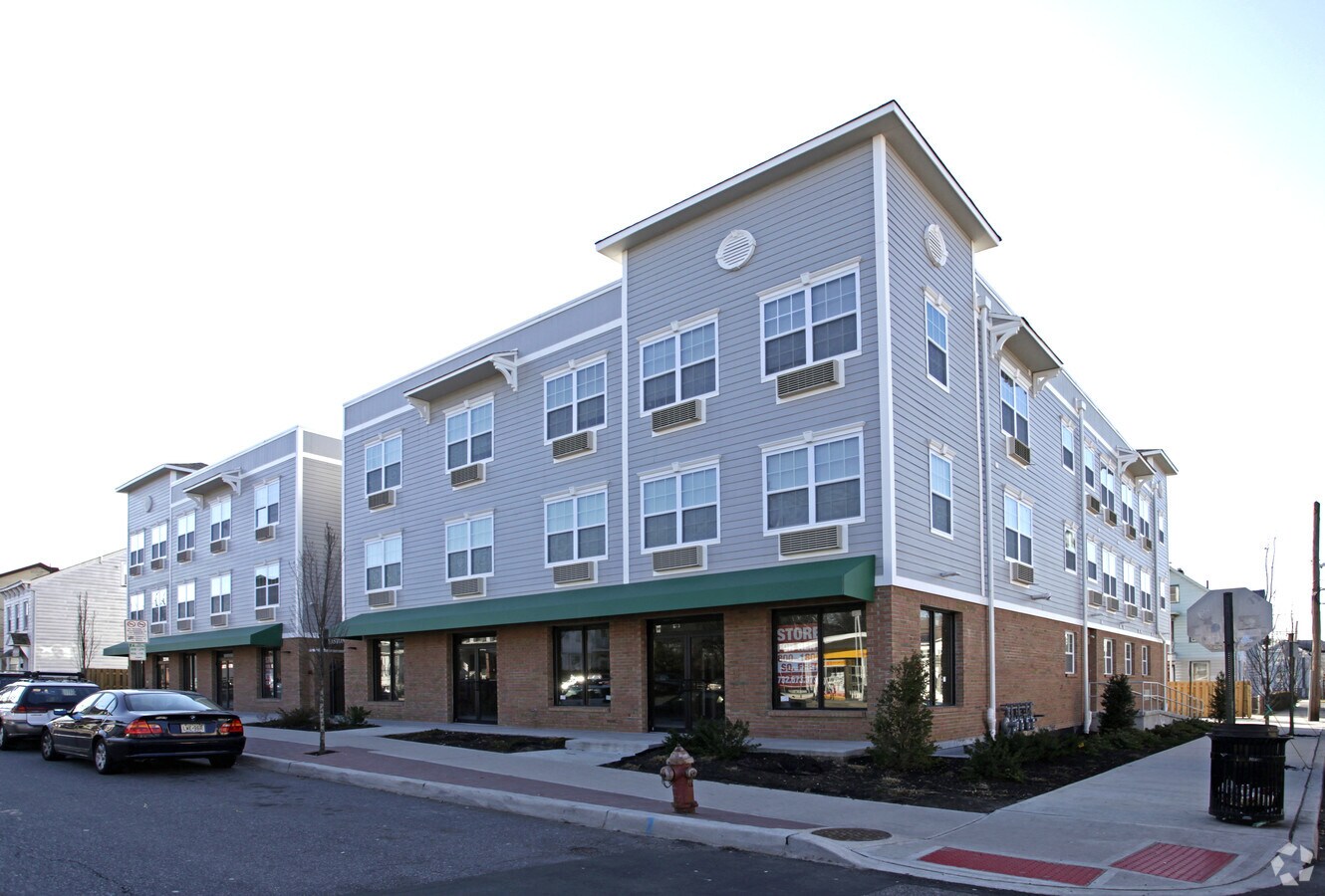 130 Easton Ave, New Brunswick, NJ 08901