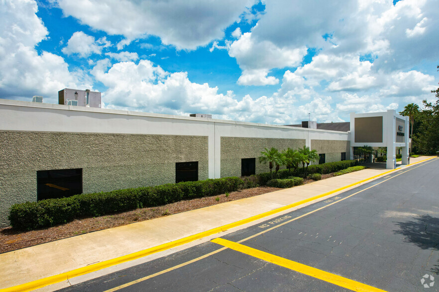 6302 E Dr Martin Luther King Jr Blvd, Tampa, FL for lease - Primary Photo - Image 1 of 36