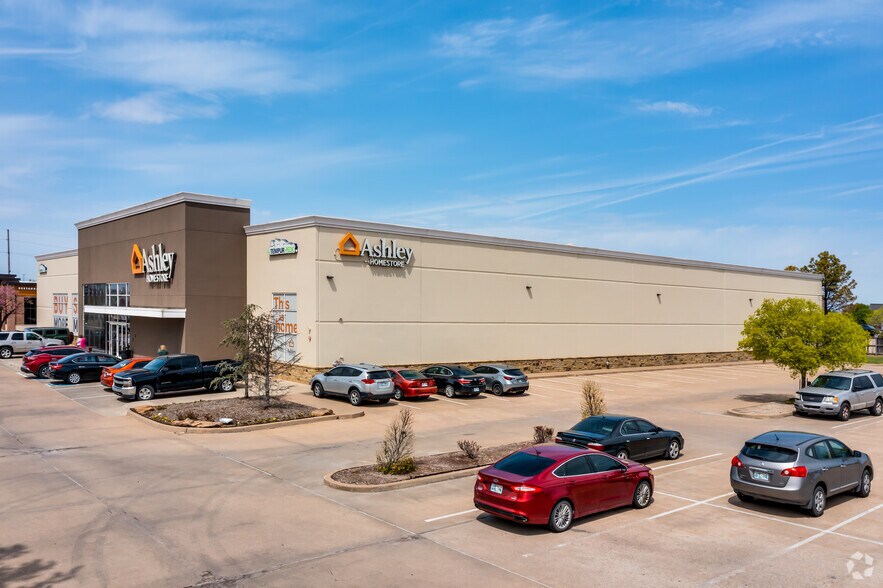 9137 E 71st St, Tulsa, OK 74133