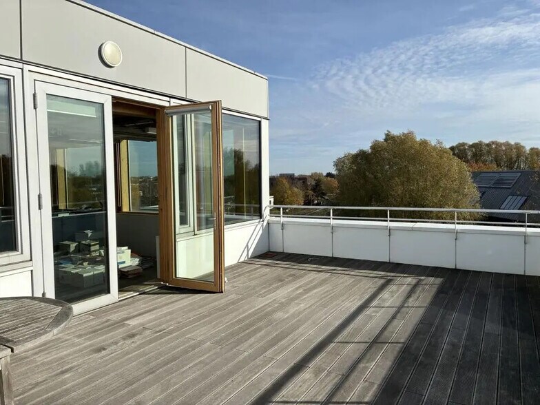 97 Rue Parmentier, Villeneuve-d'Ascq for lease - Building Photo - Image 2 of 10