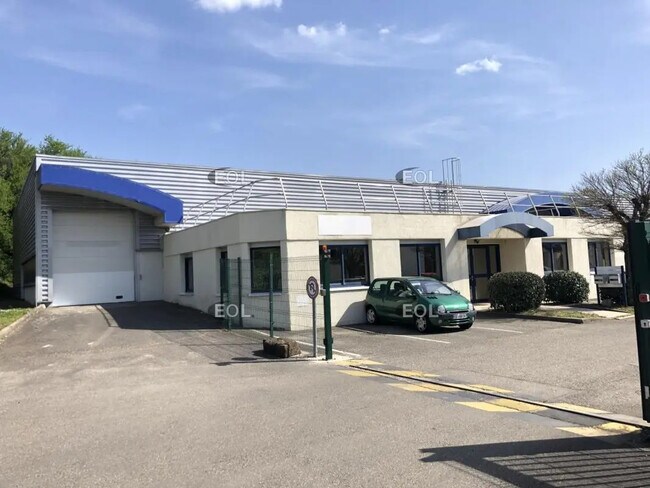 Location Local d'activités 759 m²