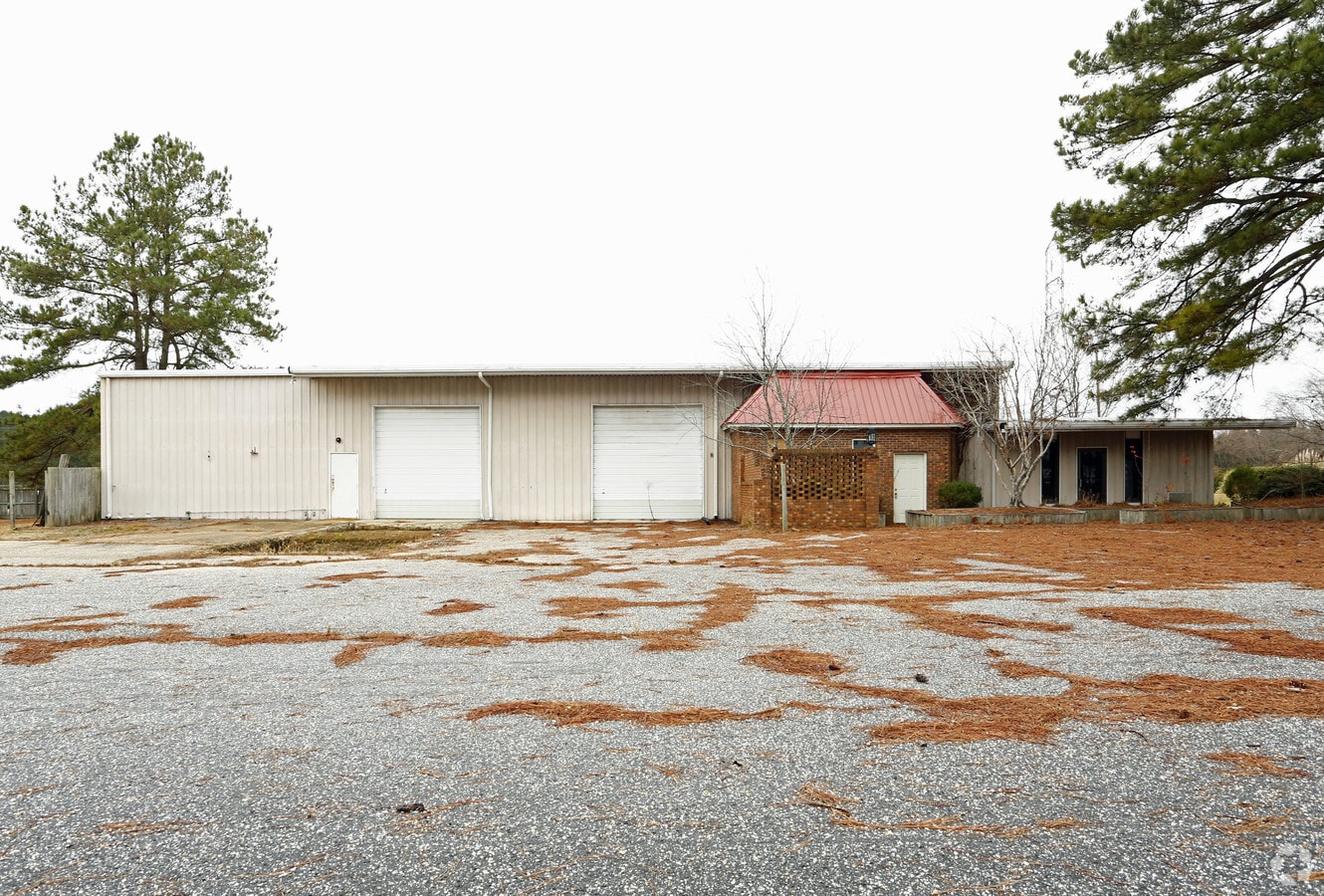 124 Don Ron Rd, Erwin, NC 28339