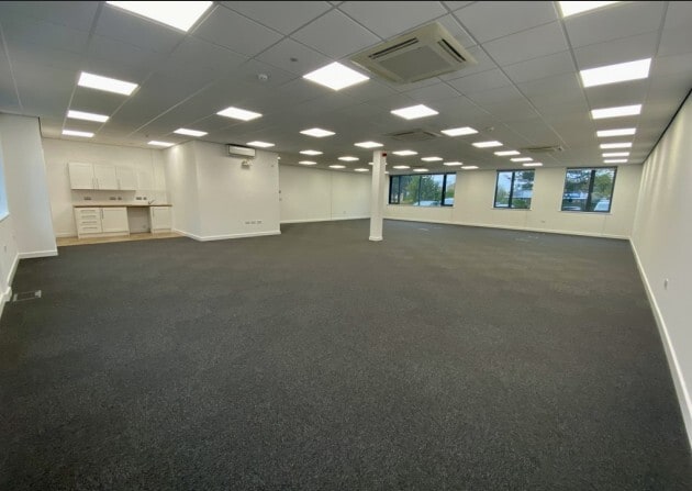 251-252 Capability Green, Luton for lease Interior Photo- Image 1 of 2