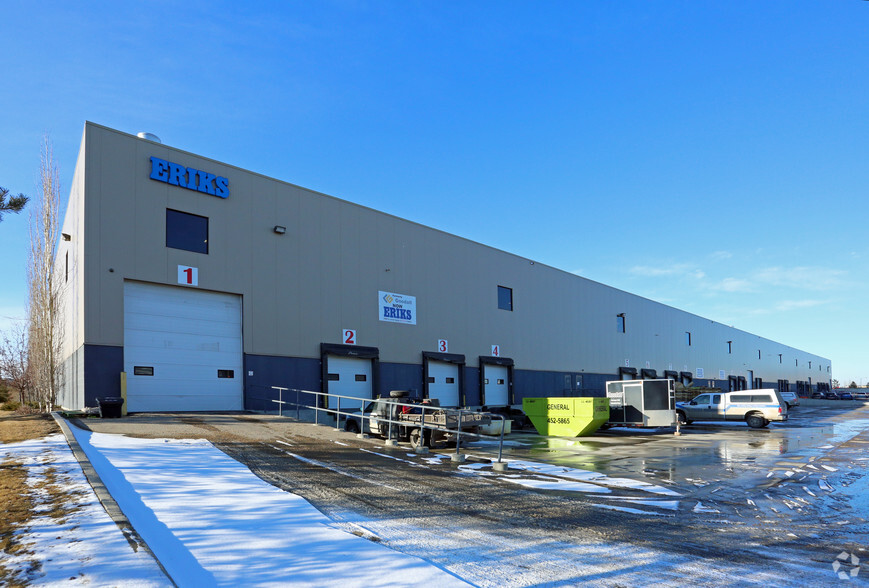 9704-9748 12 Ave SW, Edmonton, AB for lease - Building Photo - Image 3 of 4