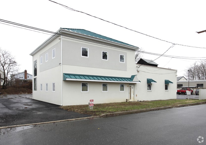 55 Community Pl, Long Branch, NJ for lease - Primary Photo - Image 1 of 2
