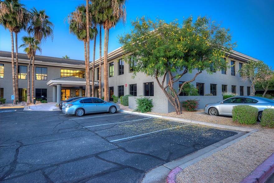 706 E Bell Rd, Phoenix, AZ for lease - Building Photo - Image 1 of 9