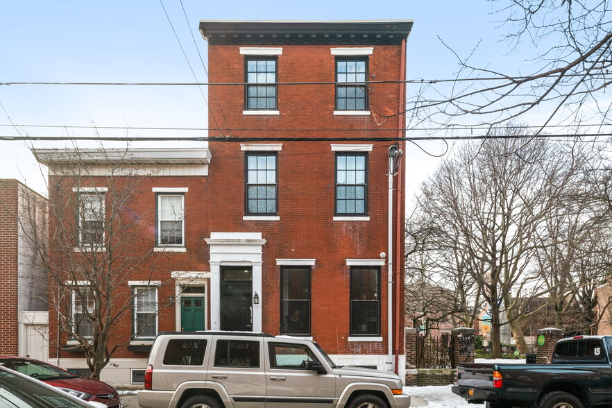 212 Catharine St, Philadelphia, PA for sale - Primary Photo - Image 1 of 3