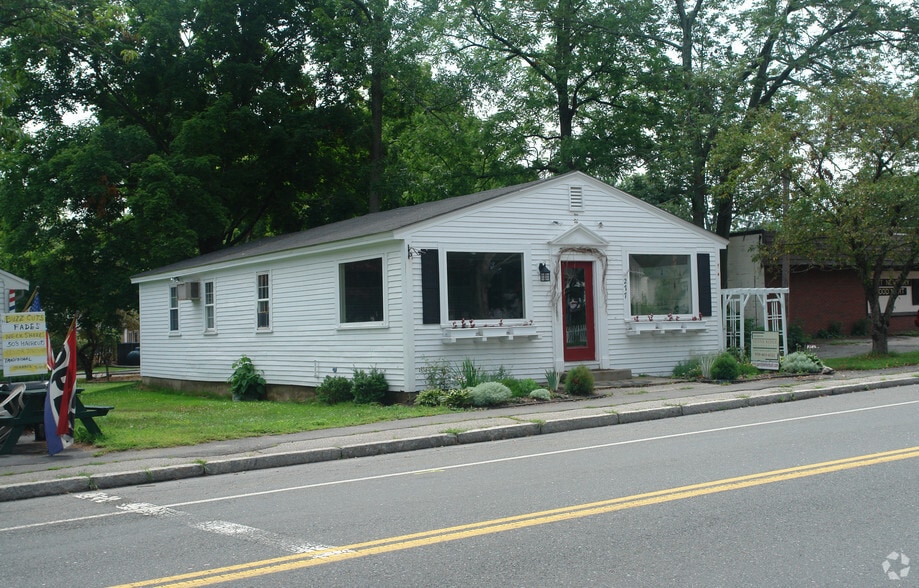 277 Main St, West Newbury, MA for sale - Primary Photo - Image 1 of 2