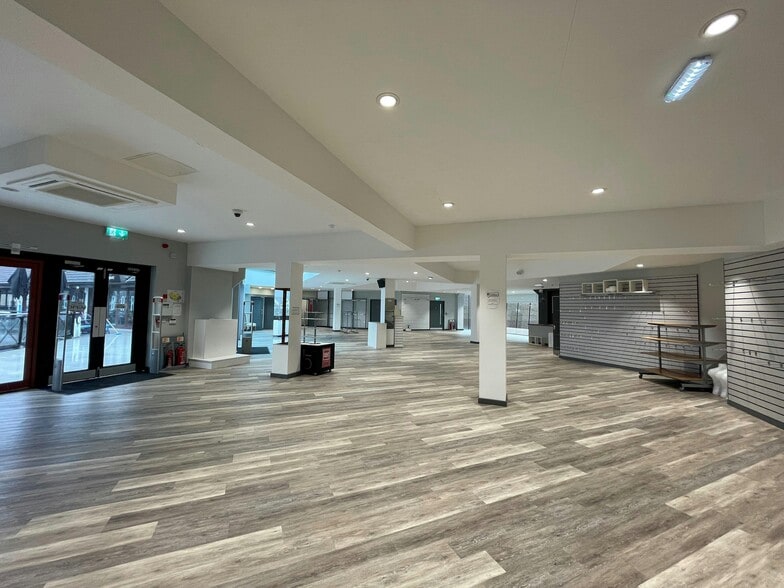 1-40 The Boardwalk, Portsmouth for lease - Interior Photo - Image 1 of 21