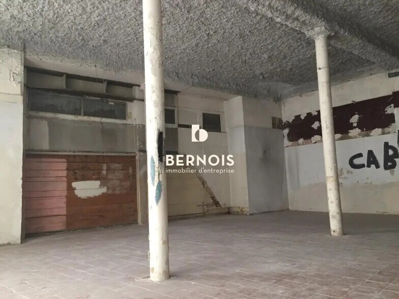 8 Rue Emile Zola, Toulon for lease - Interior Photo - Image 3 of 5