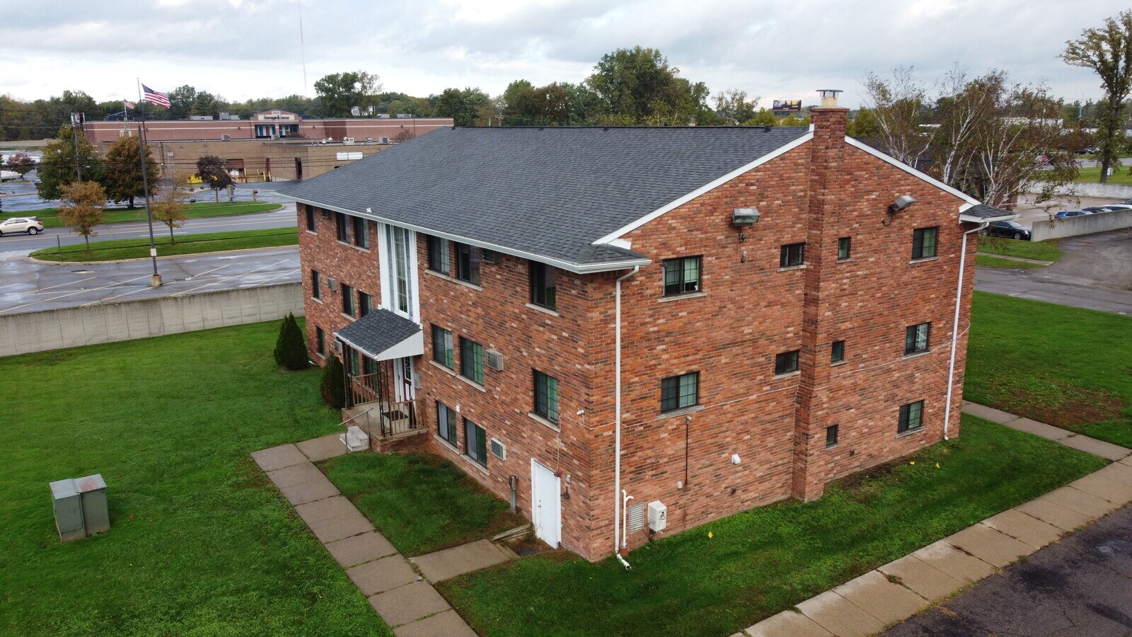 23214 Deanhurst, Clinton Township, MI 48035