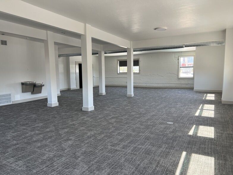 18 N Klein Ave, Oklahoma City, OK for lease - Interior Photo - Image 2 of 13