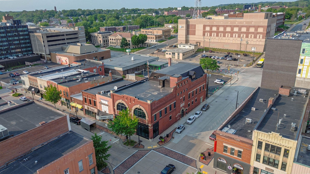 317 S Barstow St, Eau Claire, WI for lease Building Photo- Image 1 of 18