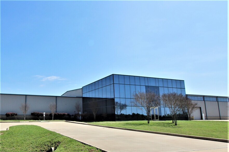 409 Technology Dr, Bastrop, TX 78602