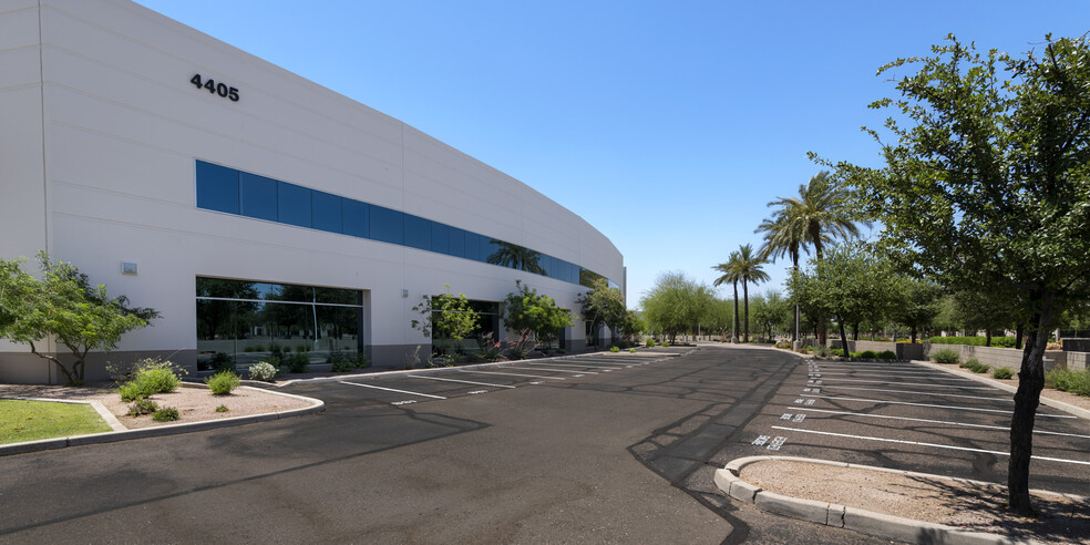 4405 E Cotton Center Blvd, Phoenix, AZ for lease - Building Photo - Image 2 of 2