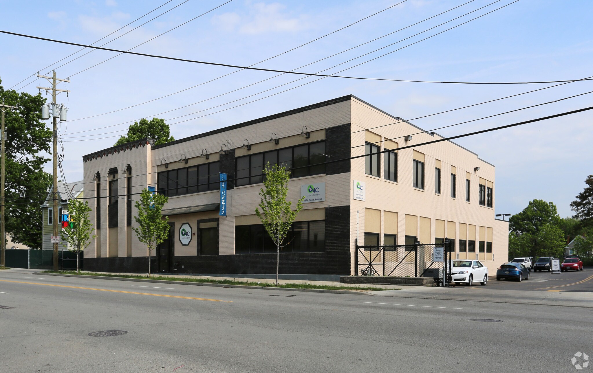 1924 Dana Ave, Cincinnati, OH for sale Primary Photo- Image 1 of 1