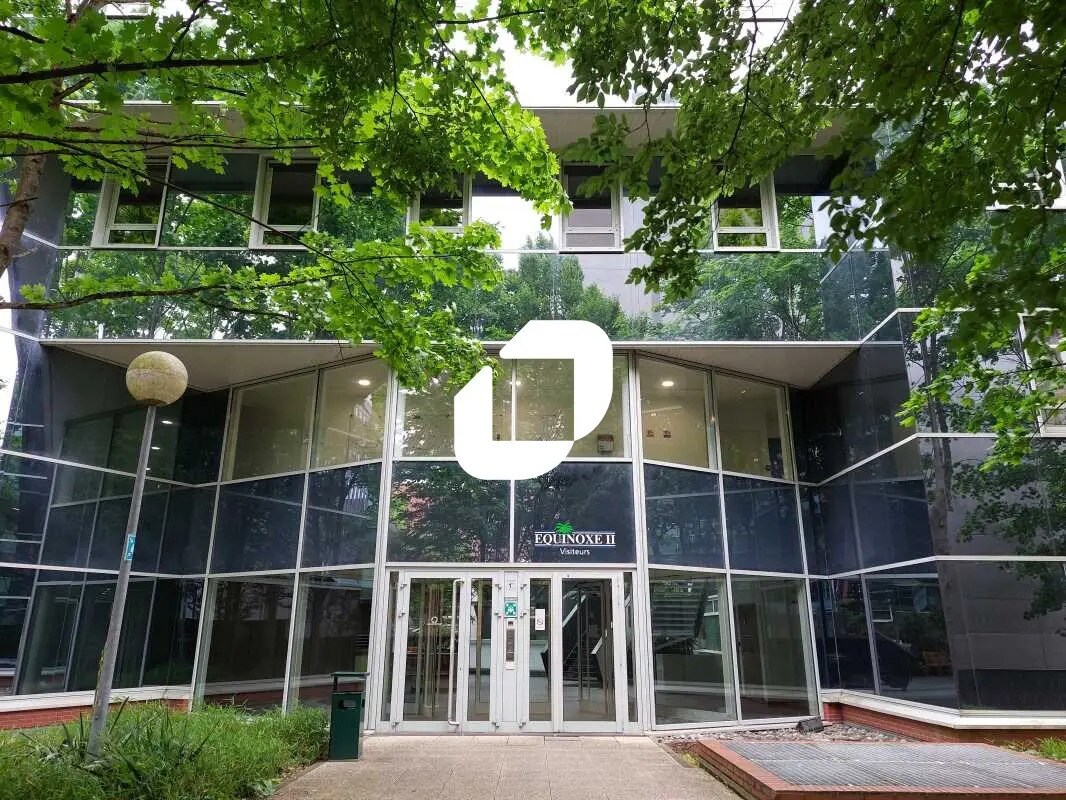 Office in Guyancourt for lease Building Photo- Image 1 of 14