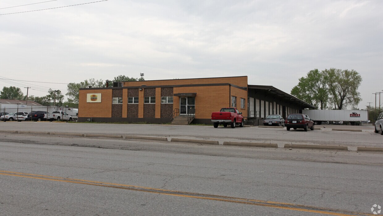 3612 Gardner Ave, Kansas City, MO for lease Building Photo- Image 1 of 5