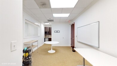 7950 NW 53rd St, Doral, FL for lease Interior Photo- Image 2 of 24