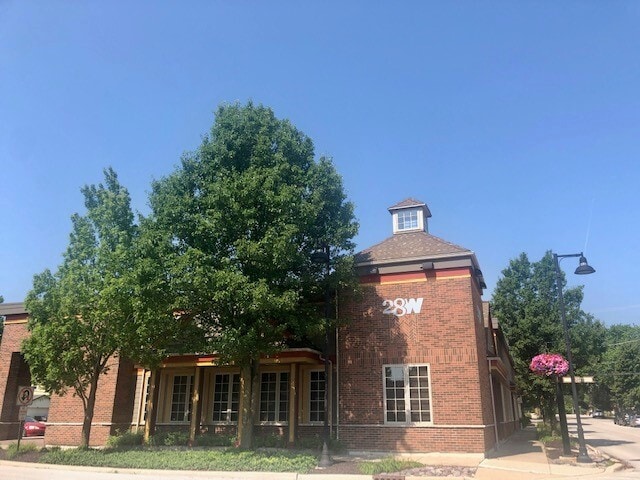 28 W Nebraska St, Frankfort, IL for lease - Building Photo - Image 2 of 14