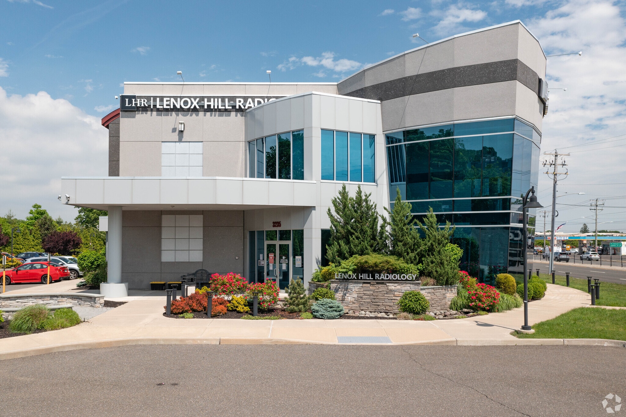 3235 Hempstead Tpke, Levittown, NY for sale Primary Photo- Image 1 of 10