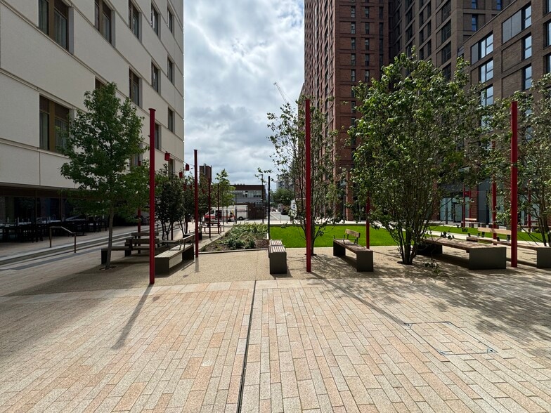 252 Great Ancoats St, Manchester for sale - Building Photo - Image 2 of 6