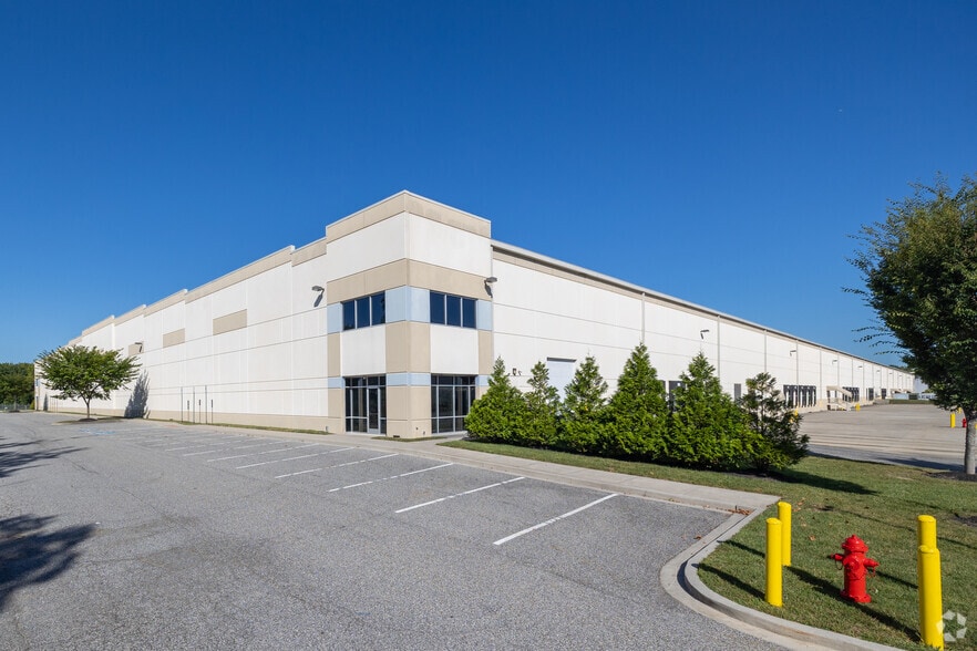 1411 Tangier Dr, Middle River, MD for lease - Primary Photo - Image 1 of 5