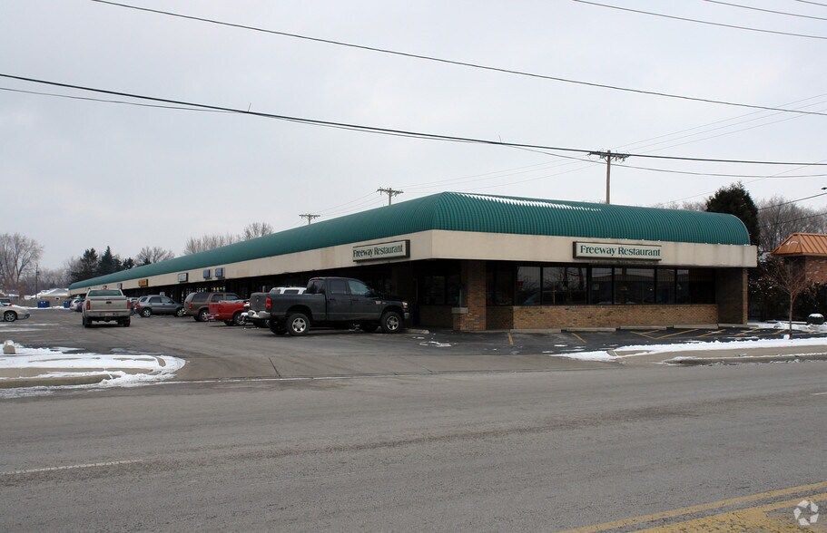 2665 Navarre Ave, Oregon, OH for sale - Primary Photo - Image 1 of 1