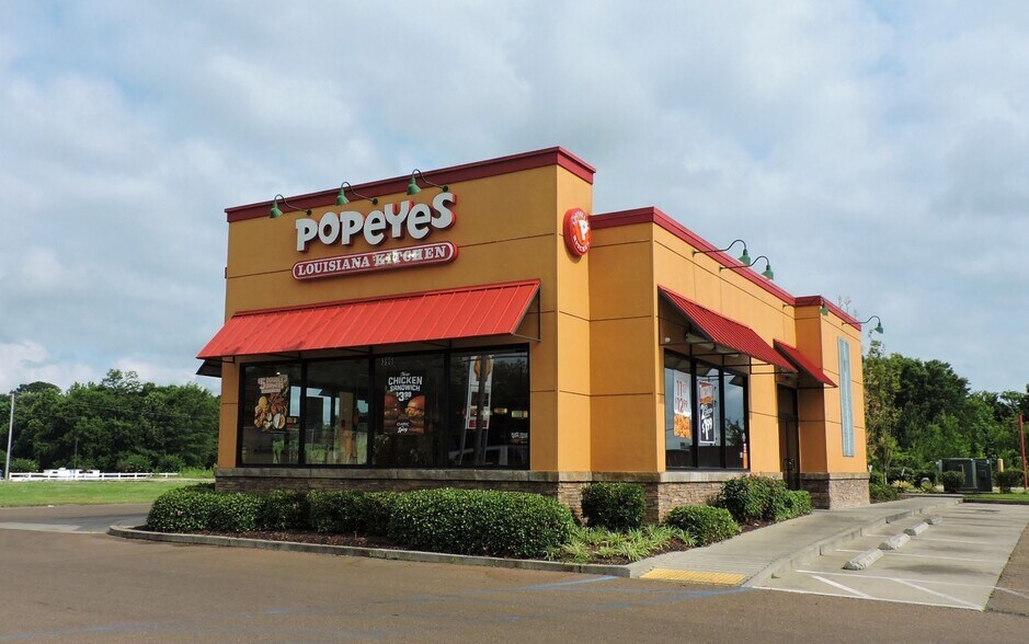 396 E Main St, Senatobia, MS for sale - Primary Photo - Image 1 of 1