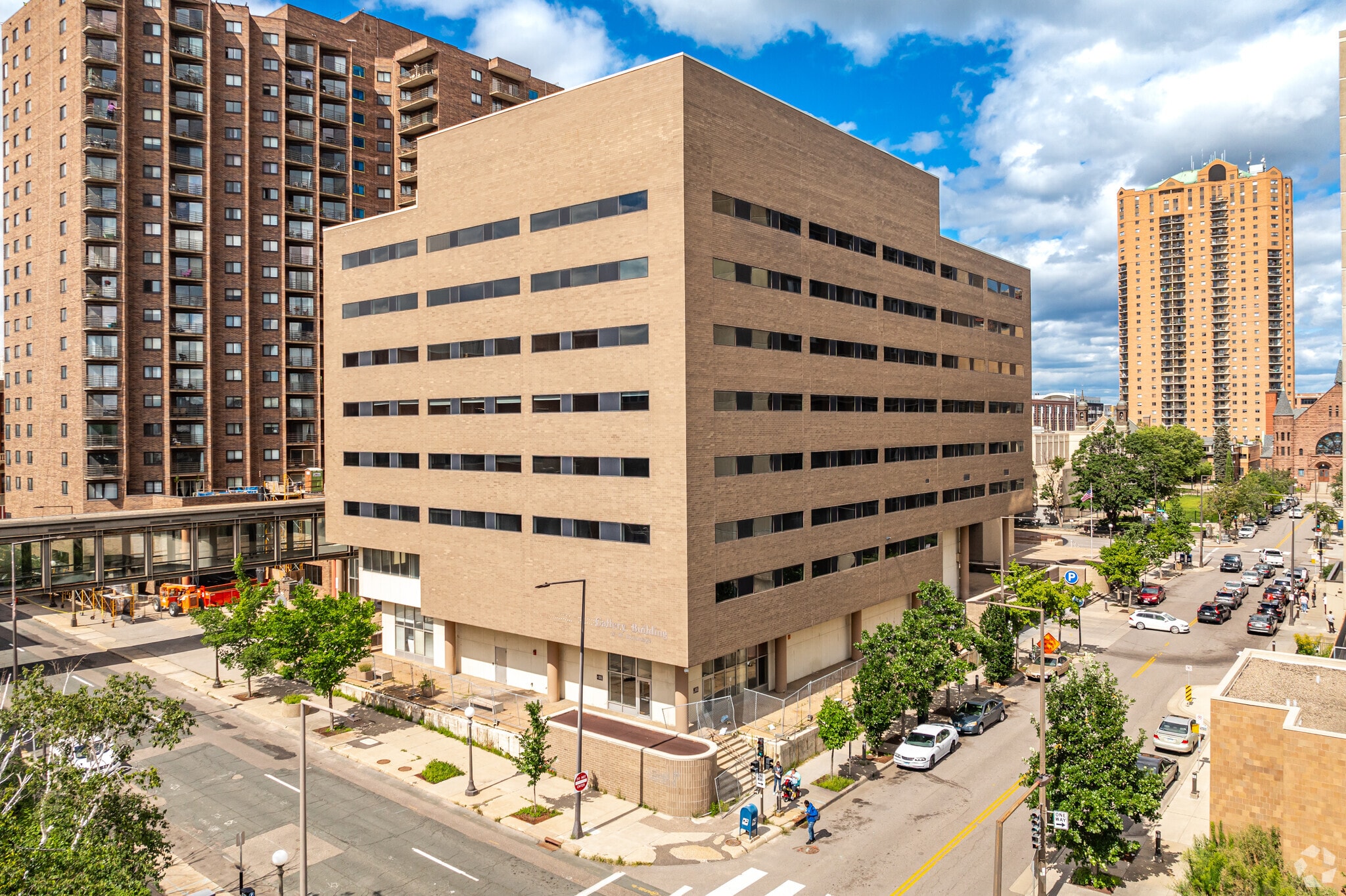 17 Exchange St W, Saint Paul, MN for sale Building Photo- Image 1 of 32