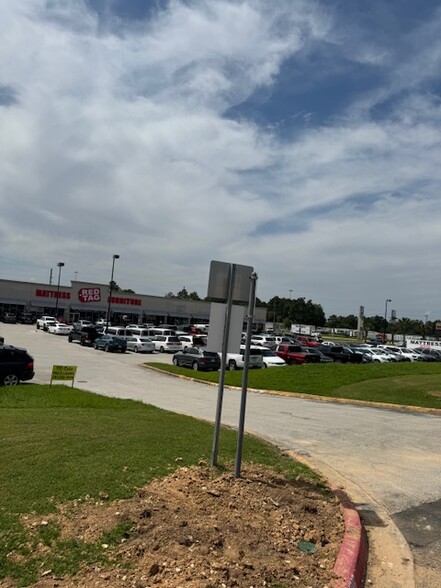 27620 Tomball Pky, Tomball, TX for lease - Building Photo - Image 1 of 4