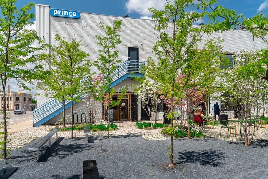 4884-4892 Grand River Ave, Detroit, MI for lease - Building Photo - Image 3 of 13