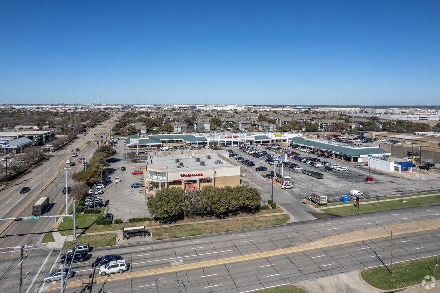 11411 Northwest Hwy, Dallas, TX for lease - Aerial - Image 3 of 7