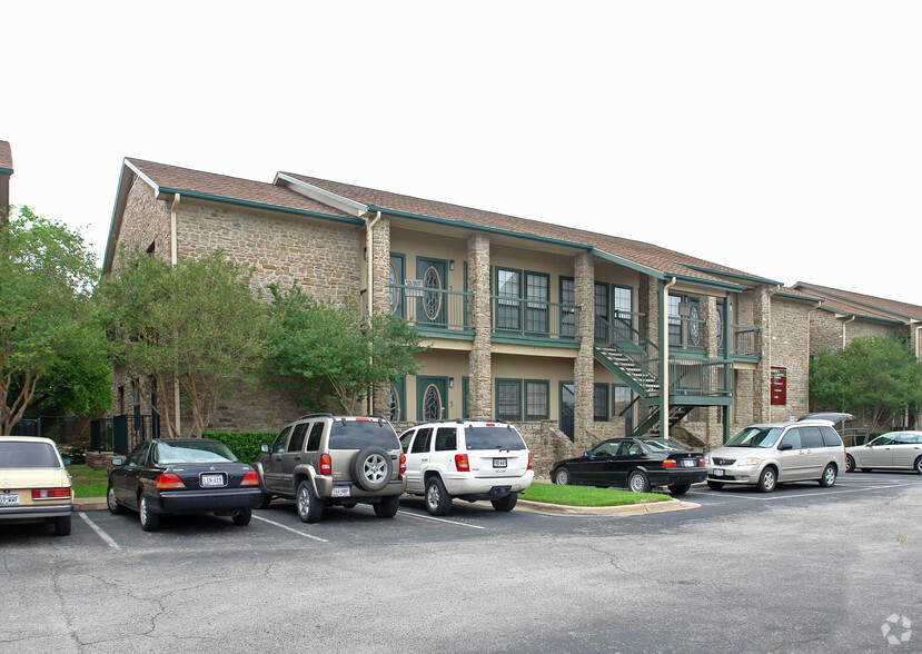 Lake Creek Office Condos portfolio of 4 properties for sale on LoopNet.com - Primary Photo - Image 1 of 1