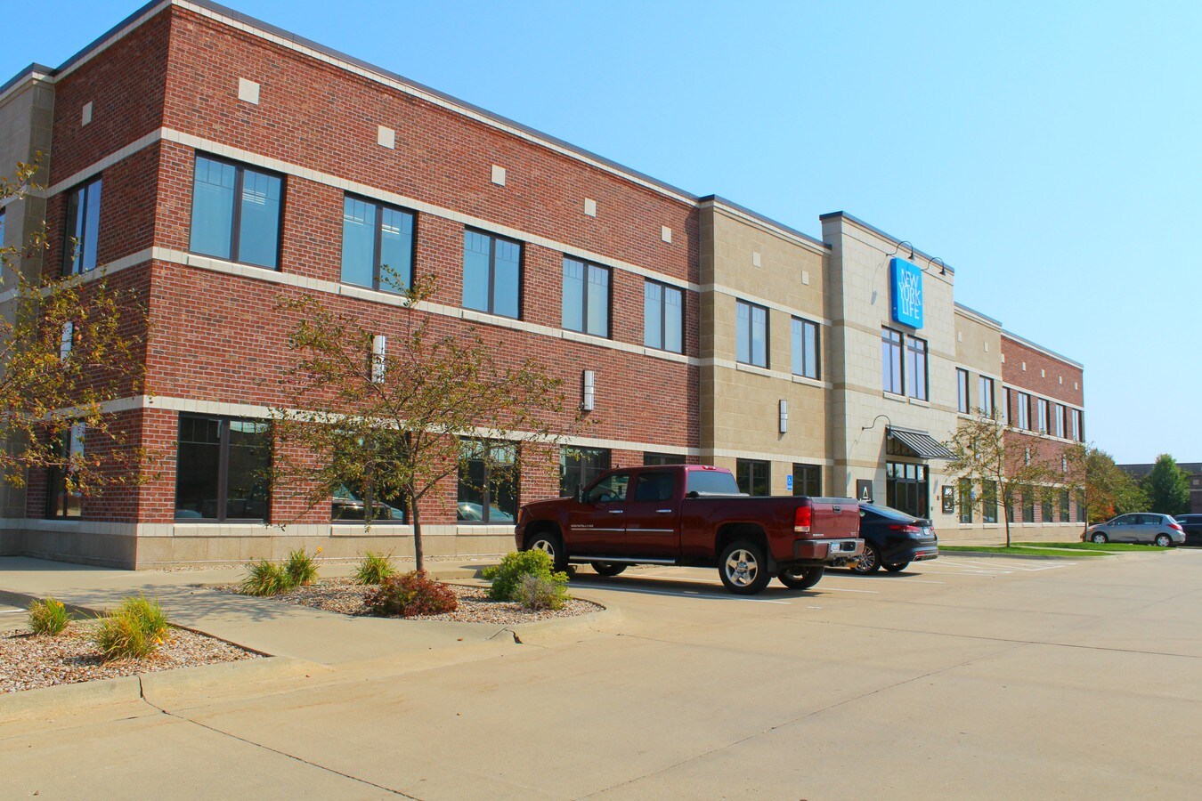 1625 Boyson Rd, Hiawatha, IA 52233