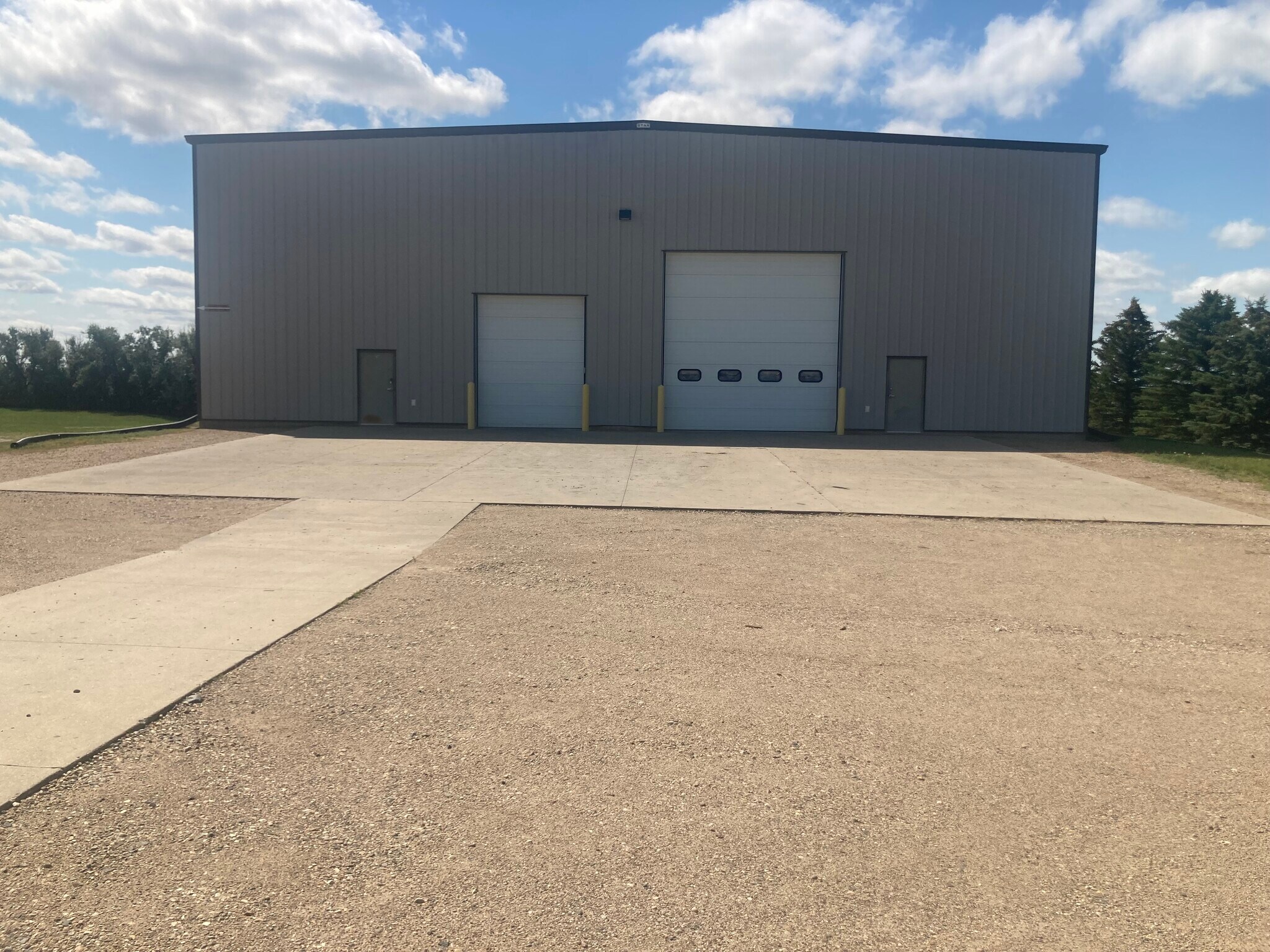 2708 30th Ave NE, Minot, ND for sale Building Photo- Image 1 of 1