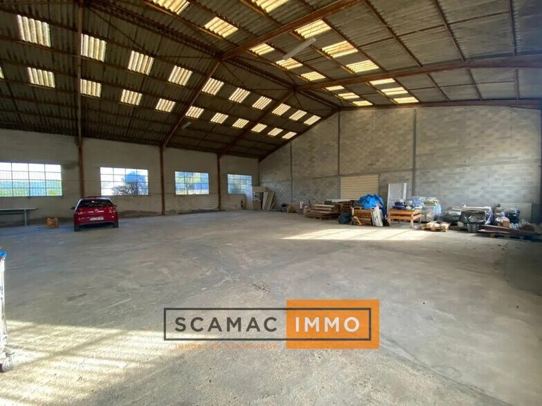 Industrial in Gardanne for lease - Interior Photo - Image 3 of 4