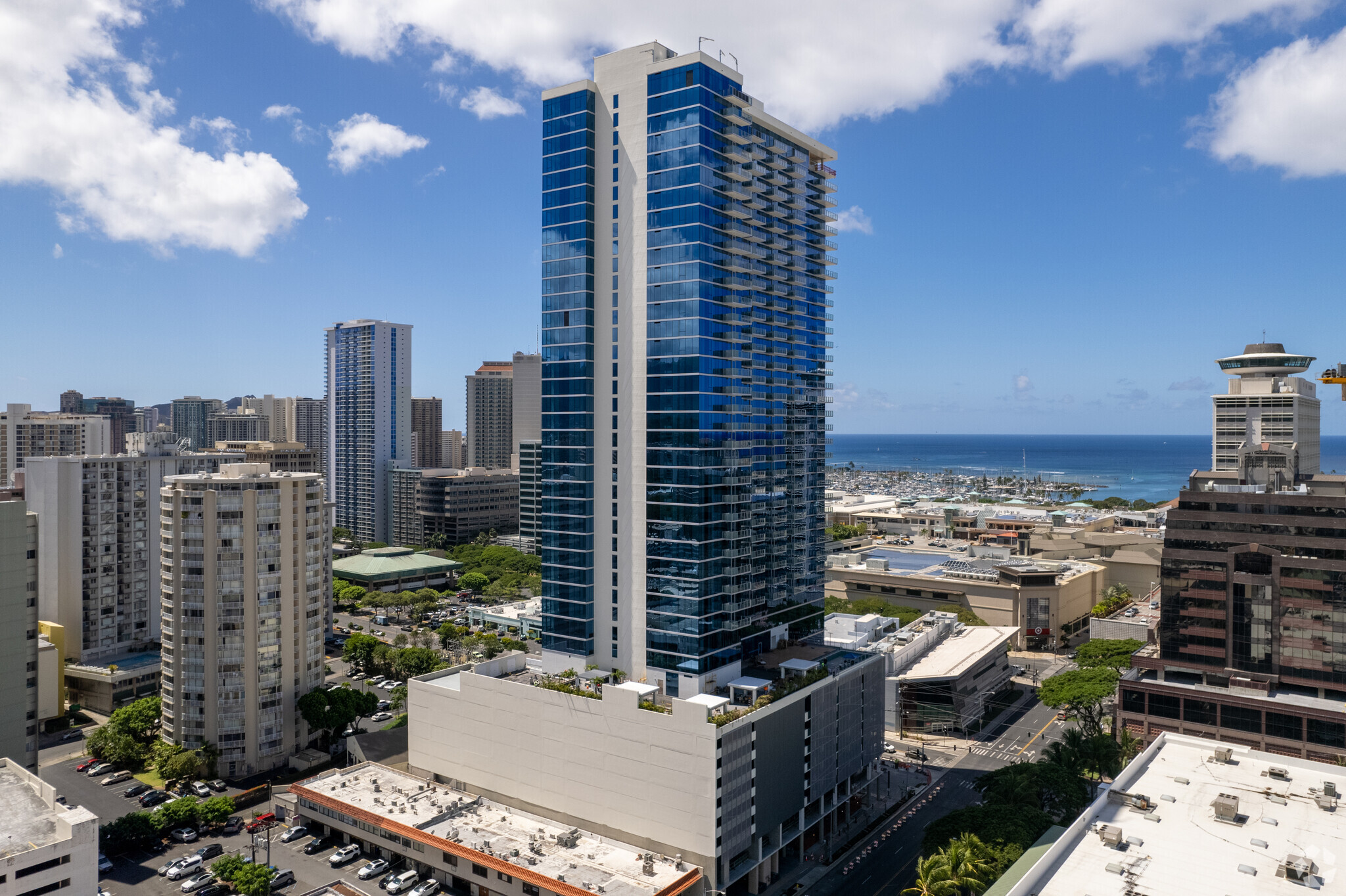 614 Keeaumoku St, Honolulu, HI 96814 - The Shops at Azure Ala Moana ...