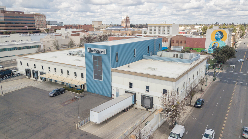 612 E Market St, Stockton, CA for lease - Aerial - Image 2 of 10