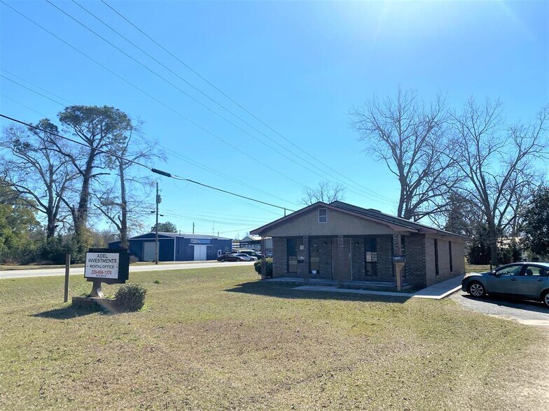 500 Elm, Adel, GA 31620