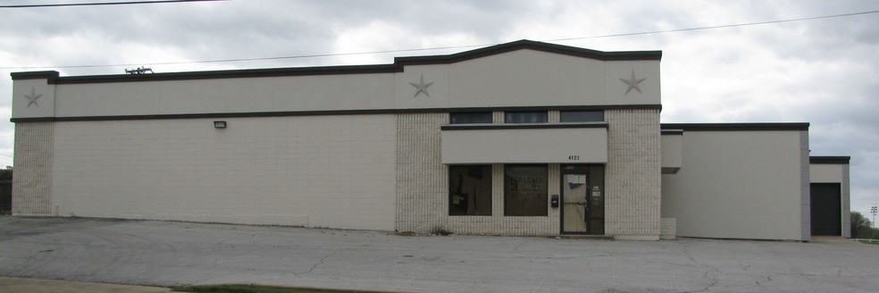 4120 Harwood Rd, Bedford, TX for lease - Building Photo - Image 1 of 3