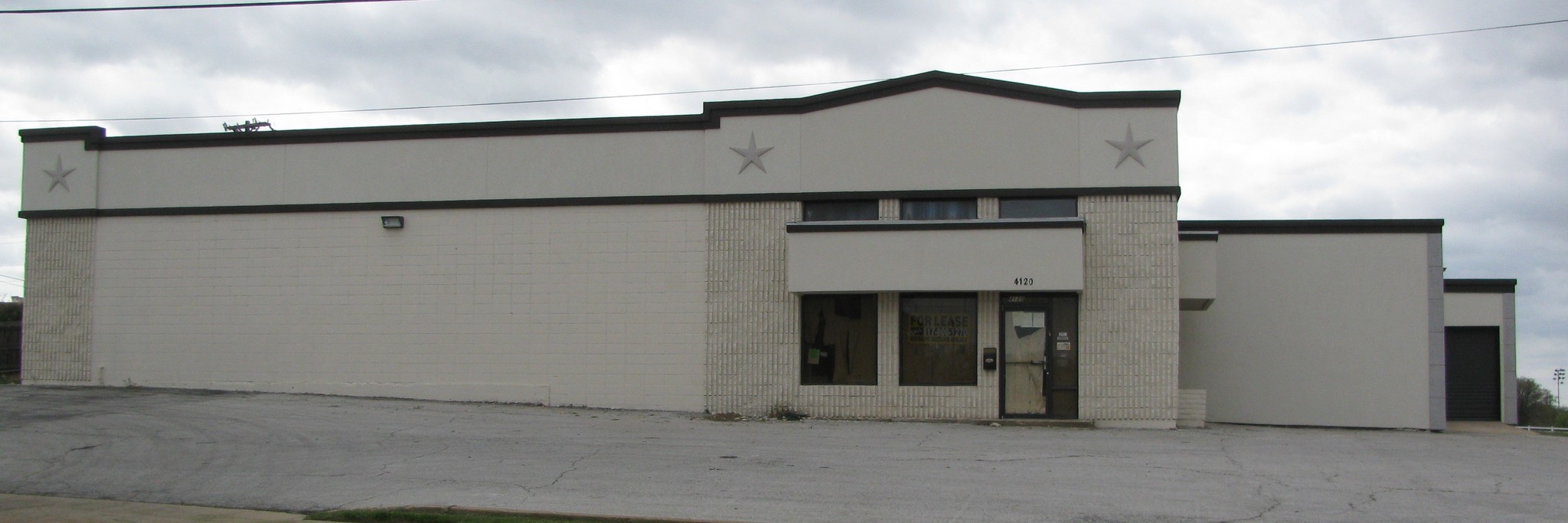 4120 Harwood Rd, Bedford, TX for lease Building Photo- Image 1 of 4