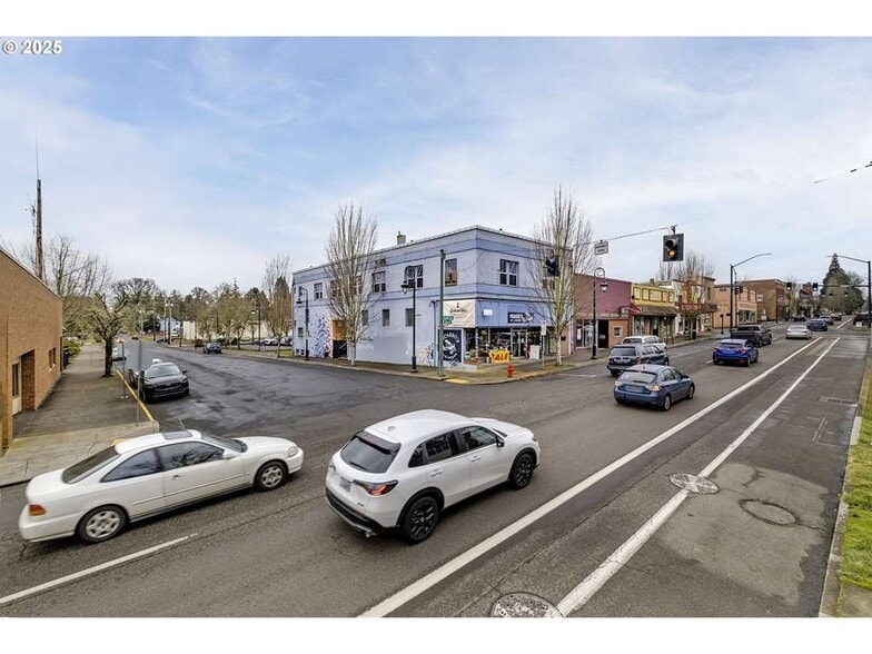 2038 Pacific Ave, Forest Grove, OR for sale - Building Photo - Image 3 of 6