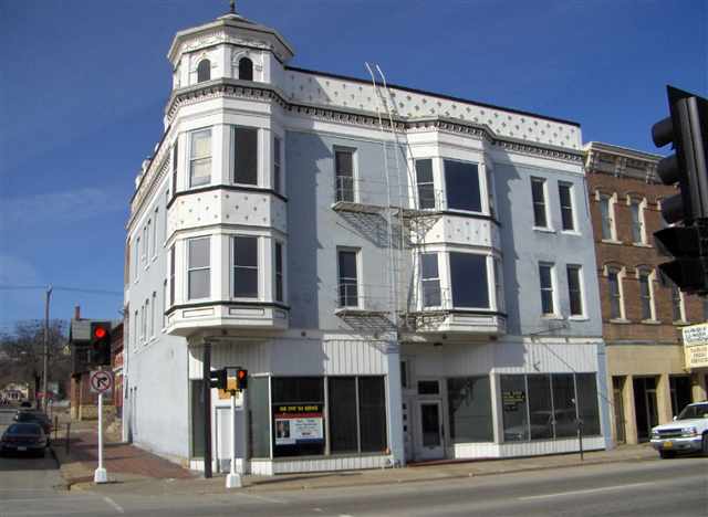 1501 Central Ave, Dubuque, IA for sale Primary Photo- Image 1 of 1