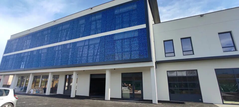 Office in Vaulx-Milieu for sale Building Photo- Image 1 of 11