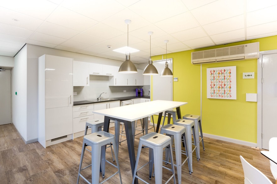 Silver Street Head, Sheffield for lease - Interior Photo - Image 3 of 13