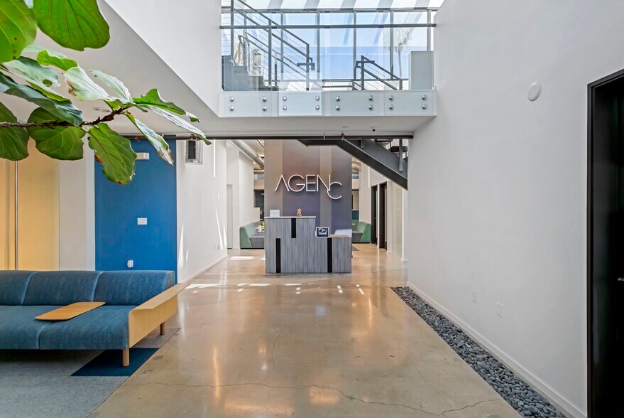 5285 W Washington Blvd, Los Angeles, CA for sale - Building Photo - Image 3 of 23